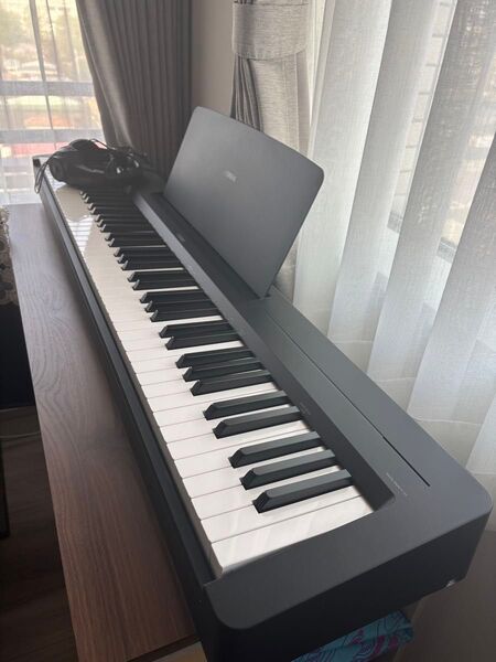 電子ピアノ キーボード YAMAHA デジタルピアノ P-145B ヘッドホン サスティンペダル フットペダル 88鍵盤