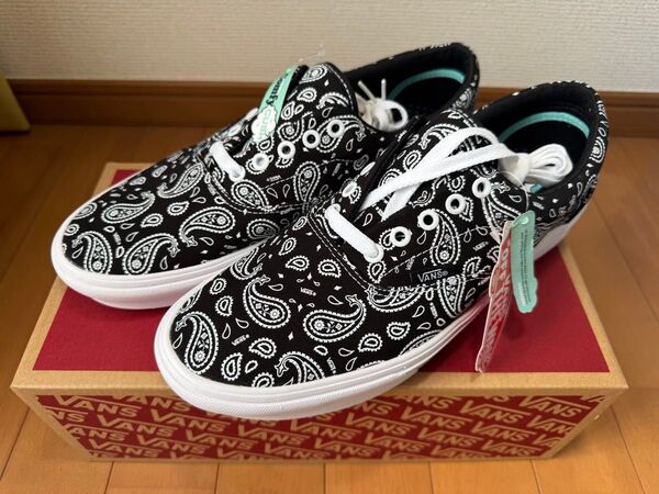 VANS Comfycush Eraバンダナ柄 スニーカー 28cm 新品未使用