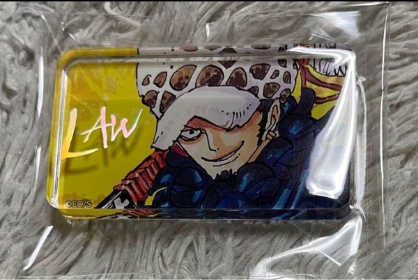 ワンピース トラファルガー・ロー アクリルスタンド