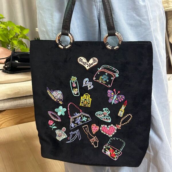 【今だけ1,000円値下げ】未使用品 ThinkBee! 刺繍トートバッグ シンクビー