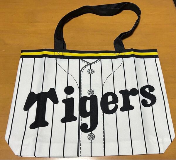 阪神タイガース オリジナルユニフォームチャームトートバッグ 非売品 入手困難 早い者勝ち
