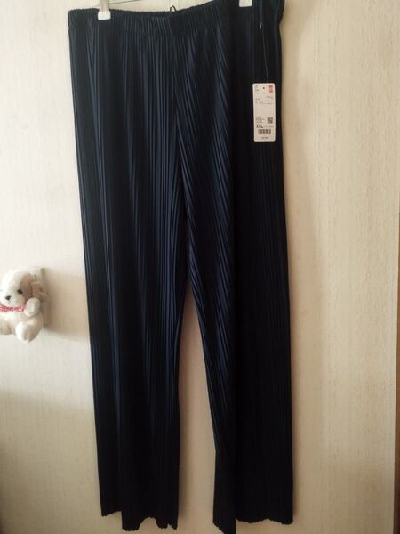 ユニクロ プリーツストレートパンツ XXL ネイビー 未使用タグ付き