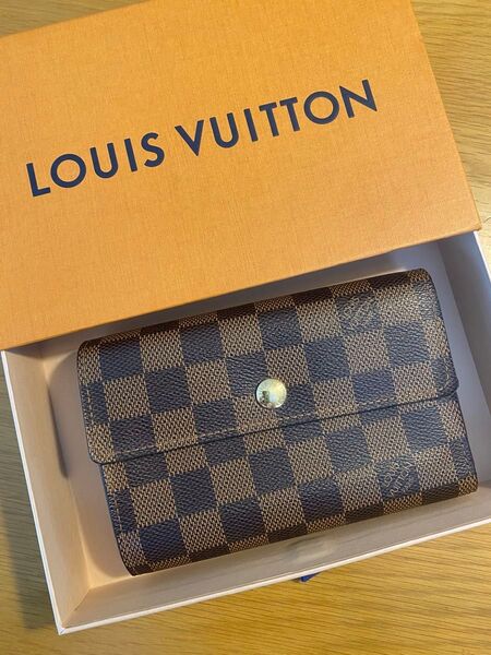 LOUIS VUITTON ルイヴィトン ダミエ エベヌ ポルトトレゾール 財布