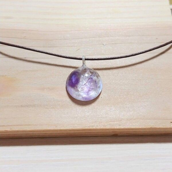 アメジスト クラック水晶 沖縄久高島の塩入りレジンネックレス ハンドメイド
