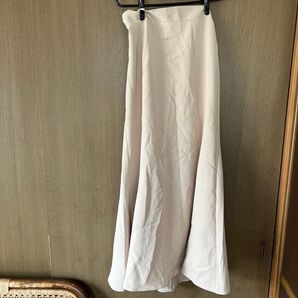 ロングスカート ベージュ フレア