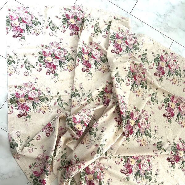 未使用品 ハンドメイド テーブルクロス マルチカバー 花柄 アンティークローズブーケ柄