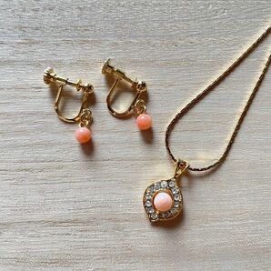 本珊瑚 イヤリング ネックレス アクセサリー アンティーク ヴィンテージ 両耳揃い セット コーラル サンゴ 品質保証 ROMAN