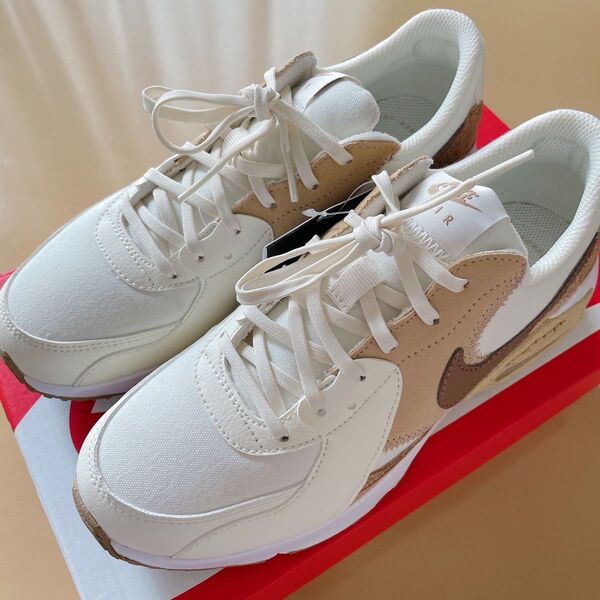 NIKE ナイキ エアマックス excee エクシー 24.5 コルク