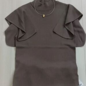 フェンネル トップス