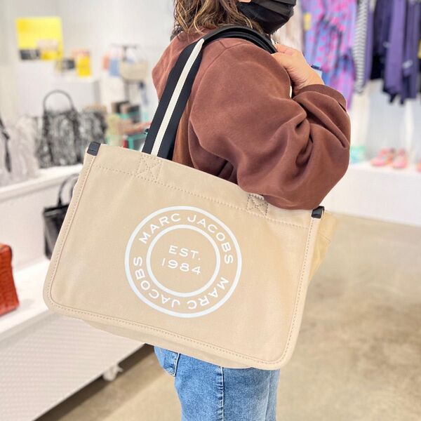 【新品】MARC JACOBS 50%off トートバッグ ベージュ