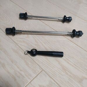 自転車 スキュワー 約18.3cm 約14.7cm 盗難防止アダプター付き