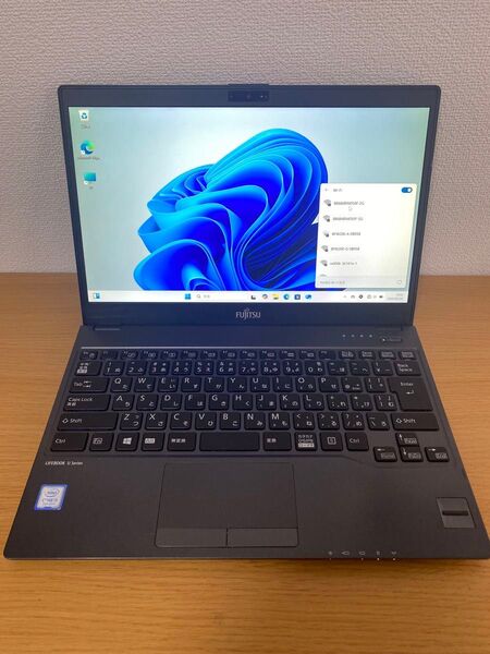 富士通ノートパソコン/ i5-7300U/SSD256GB/メモリ4GB/無線/カメラ