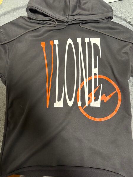 VLONE ロゴプリント パーカー 黒