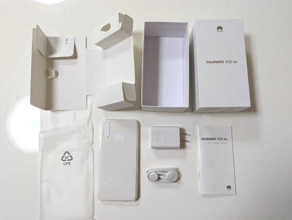 HUAWEI ファーウェイ P30 lite 外箱(本体はありません) イヤホンマイク 美品