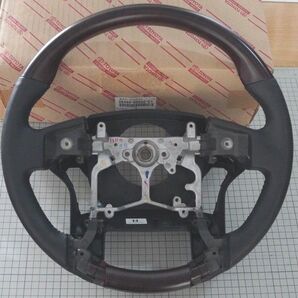 トヨタ純正品木目調レザーステアリング ランクル プラド 150系後期型