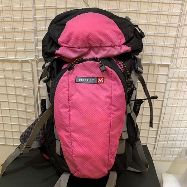【一度のみ使用美品】MILLET ミレー リュックサック 登山 リュック バックパック ピンク ナイロン 30L