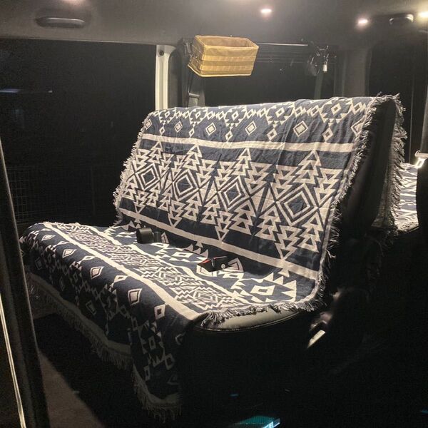 ハイエース 2列目シート専用 ラグマット シートカバー 柄No.1