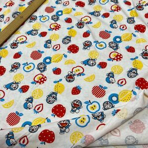 キャラクターtシャツニット生地