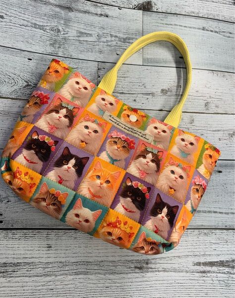 《手作り》可愛いトートバッグ エクボバッグ ハンドメイド キルティング 猫ちゃん柄