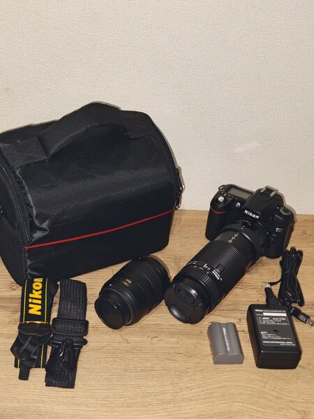 Nikon ニコン 一眼レフカメラ D80