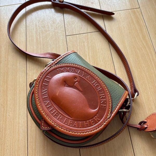 DOONEY&BOURKE ドゥーニー&バーク デカロゴアヒル ショルダーバッグ ハンドバッグ ポーチ レザー 斜め掛け