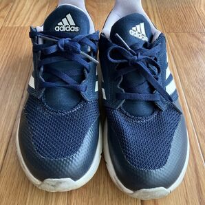 アディダス adidas スニーカー 軽量 ネイビー