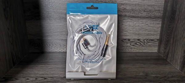 【未開封新品】NICEHCK snowwings 4.4mm 2pin