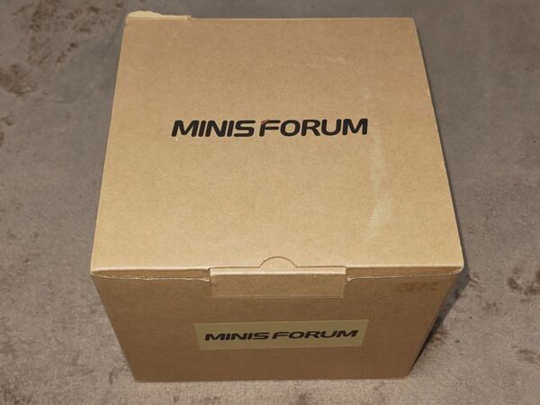 MINISFORUM Elitemini X500 Ryzen 7 5700G ミニPC b