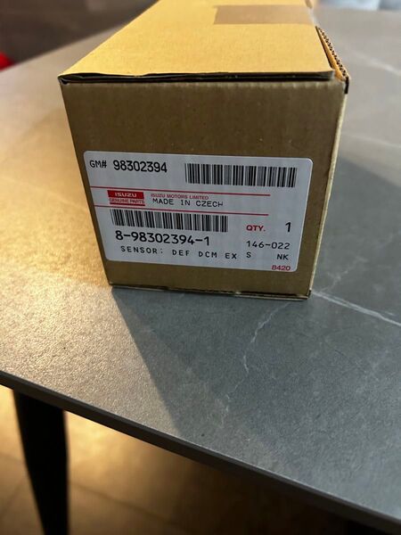 新品 未使用 ISUZU 純正 NOXセンサー ノックスセンサー いすゞギガ(CX/CY/EX)8-98302394-1