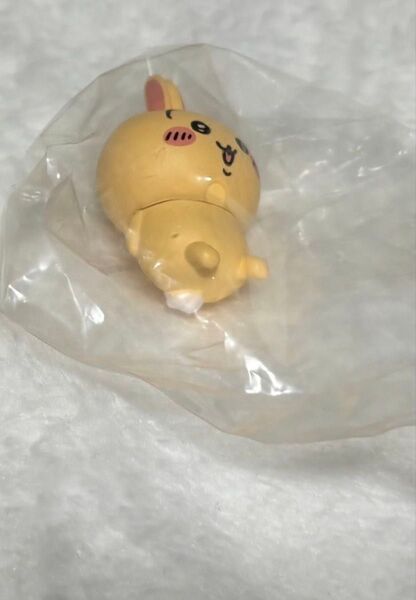 ちいかわ フィギュア うさぎ ガチャ くりまんじゅう モモンガ 充電器コード