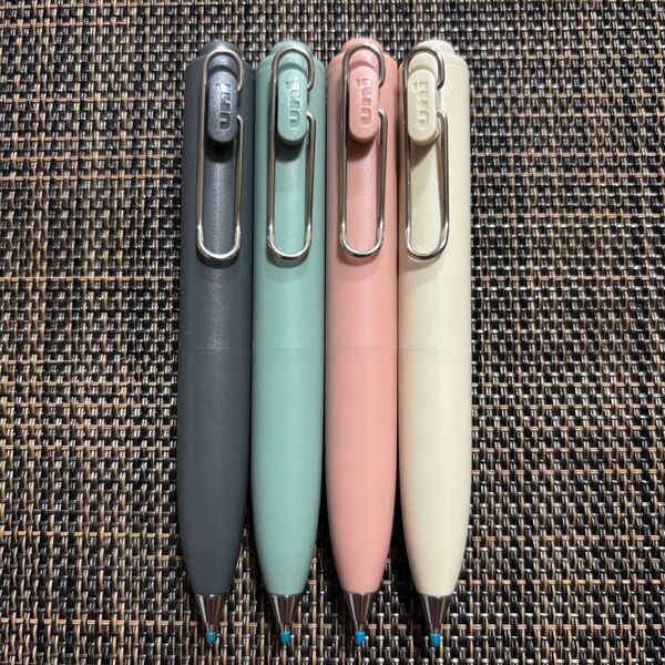 ユニボールワンP イオン限定 4種セット