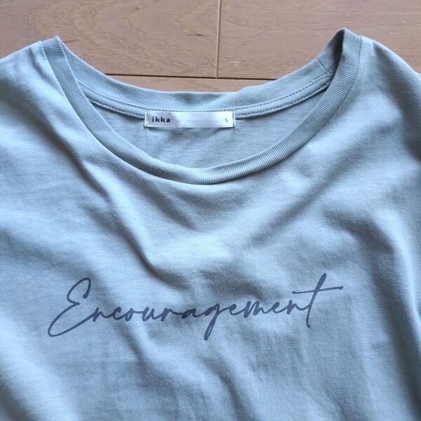 ikka シンプルロゴプリントTシャツ ミントグリーン L コットンTシャツ