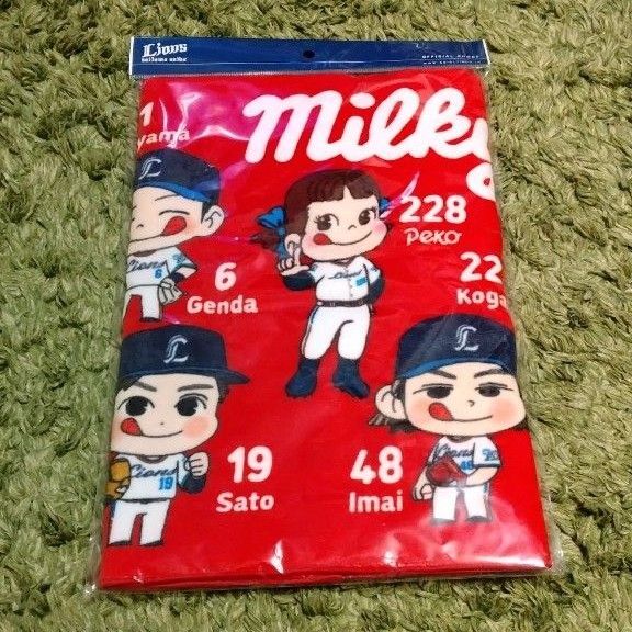 埼玉西武ライオンズ ペコちゃん75周年コラボフェイスタオル ペコちゃん選手集合Ver.
