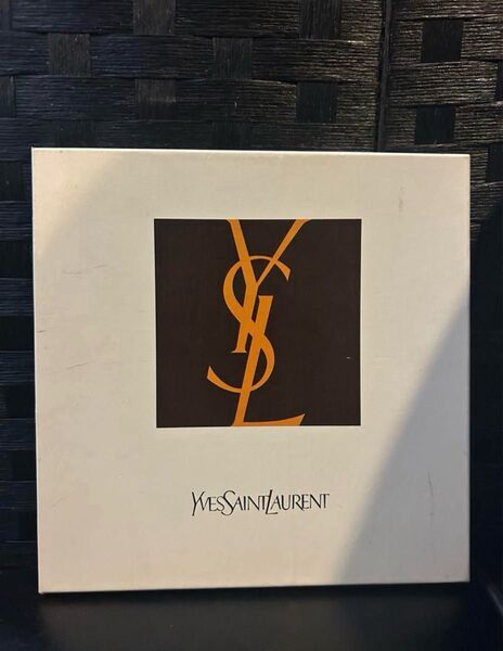 YVES SAINT LAURENT イヴサンローラン ハンカチ