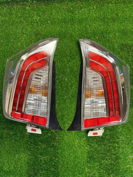 トヨタプリウス30後期テール ZVW30 LED テールライト