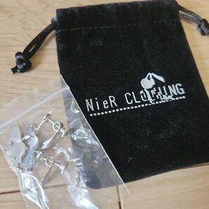 【NieR clothing】NieRちゃんシルエットイヤリング 新品未使用