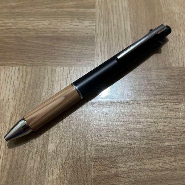 三菱鉛筆×ハンズ グリーンブランチ ジェットストリーム4&1 0.5mm ブラック