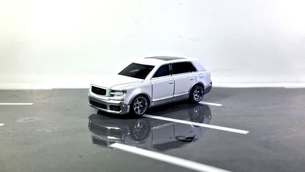 トミカ トヨタ センチュリー初回特別仕様 カスタム車