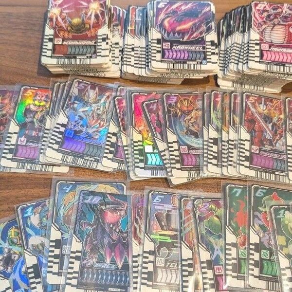 仮面ライダーガッチャード ライドケミートレカ ケミーカード 大量セット
