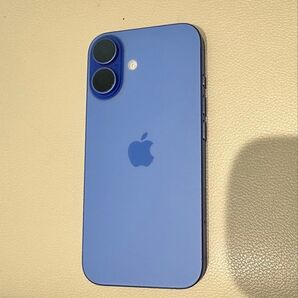 極美品 iPhone16 128GB ウルトラマリン 充電回数2回のみ SIMフリー