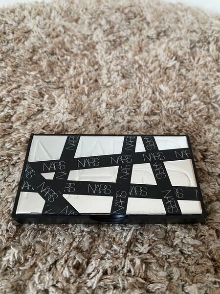 NARS アンラップド ミニアイシャドーパレット DOLCE VITA