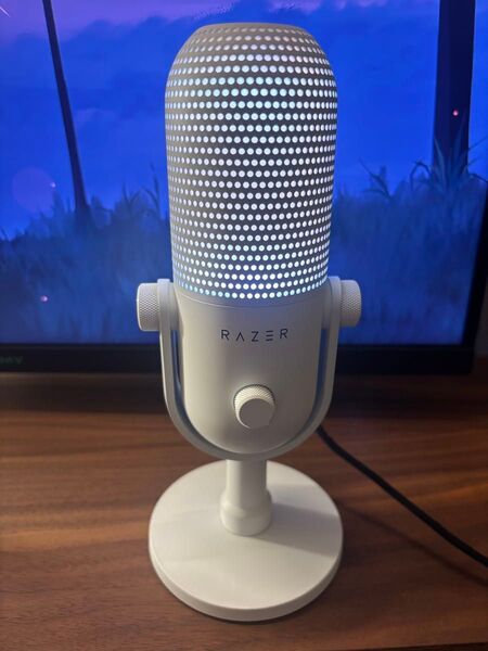 Razer Seiren V3 Chroma ホワイト