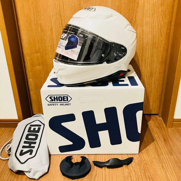 無傷の超美品 使用僅か SHOEI Z-8 新品クリアシールド Mサイズ