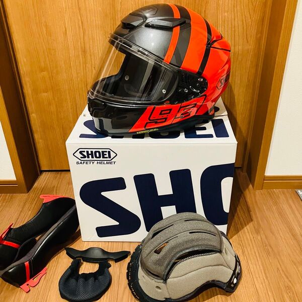 無傷の超美品 廃盤マルケスモデル SHOEI Z-8 MM93 COLLECTION TRACK 定価:75,900円