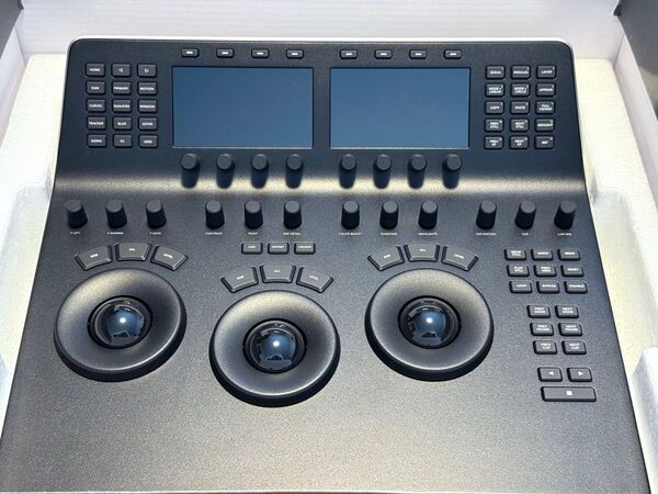 Blackmagic DaVinci Resolve Mini Panel