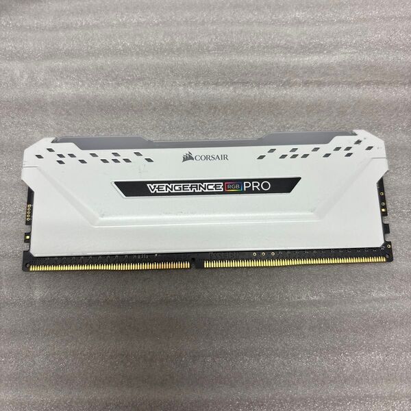 DDR4 CORSAIR VENGEANCE RGB PRO メモリ8GB 1枚