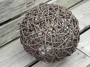 Art hand Auction ◆ Rattan ball-shaped object ◆ Diameter 20cm Dark brown color, handmade works, interior, miscellaneous goods, ornament, object