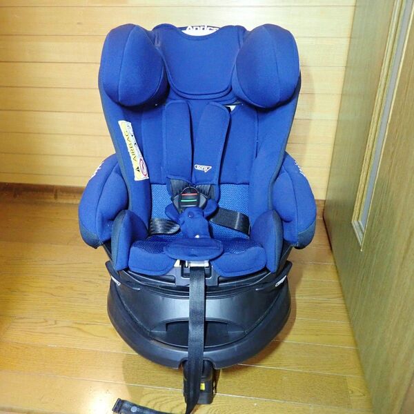Aprica アップリカ ディアターン プラス ISOFIX AB ネイビー 中古品 2107741 チャイルドシート