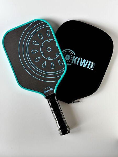 【新品】KiwiLabs ピックルボール パドル ケース付 T700生カーボンファイバー