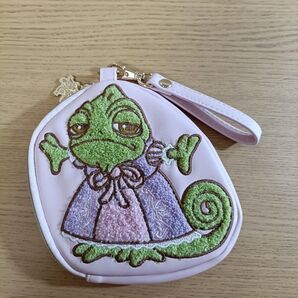 ラプンツェル パスカル ちはる ポーチ ディズニー ピンク ドレス しまむら サガラ刺繍 手持ち紐付 小物入れ コインケース